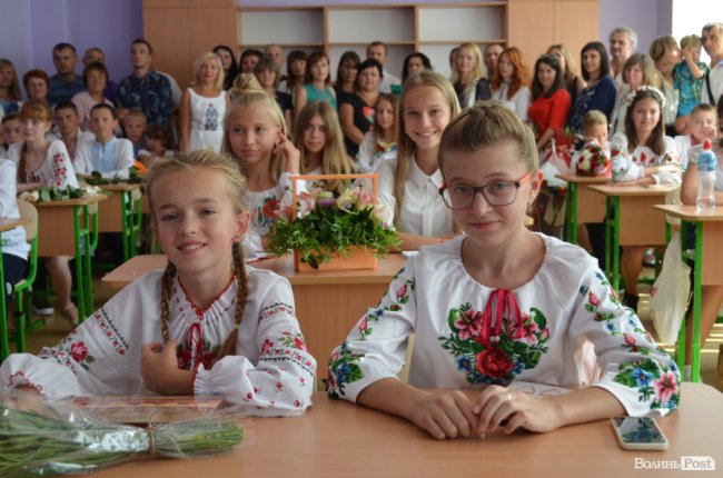 Під гаслом «Вперше»: луцька школа №27 відкрила свої двері. ФОТОРЕПОРТАЖ
