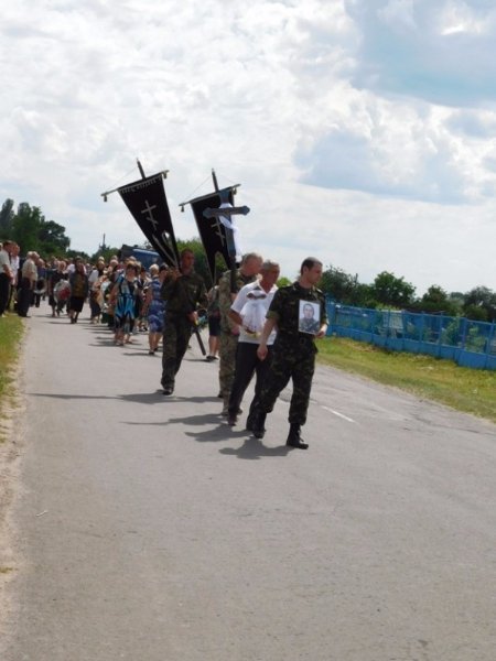 На Волині попрощалися з Героєм Олександром Мельничуком. ФОТО