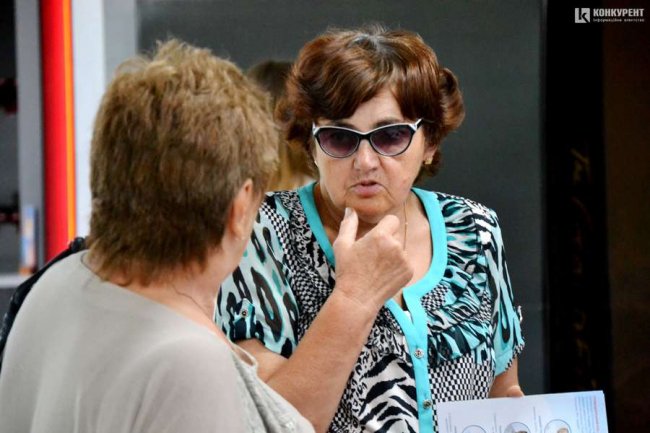 «Дивитися без хвилювання неможливо», – луцькі пенсіонери про фільм «Заборонений»