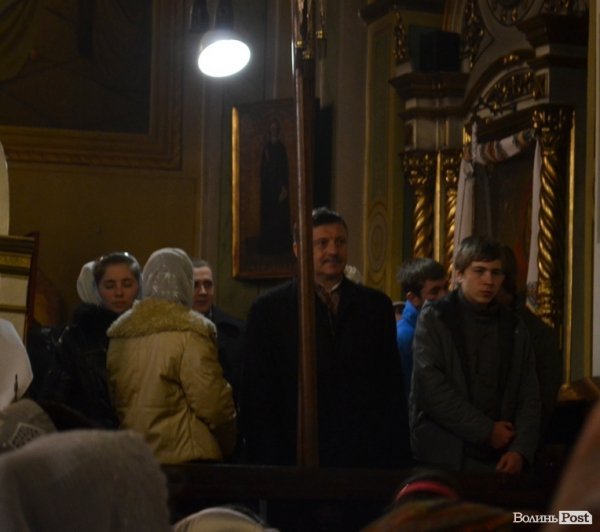 У центрі Луцька святили паски. ФОТО