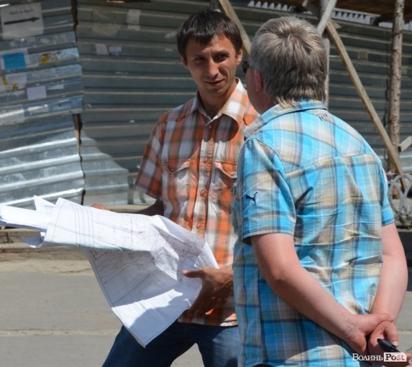 Мир клумбам, війна кіоскам: у Луцьку кардинально змінюють Привокзальну площу