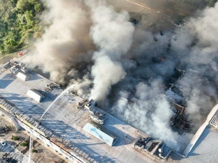 Росіяни двічі атакували ТРЦ в Кривому Розі: 15 загиблих, 130 постраждалих, серед них 23 дитини