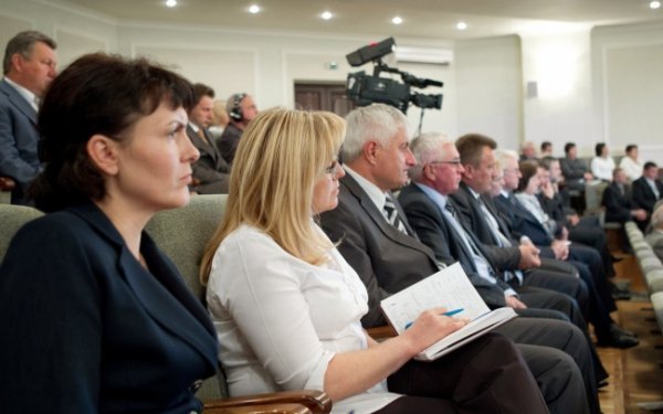 Як Януковичу в Луцьку екскурсію робили. ФОТО