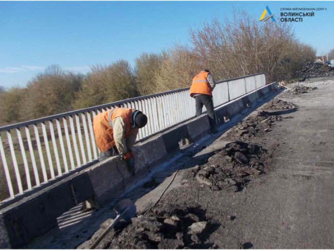 У Княгининку ремонтують міст через Стир. ФОТО