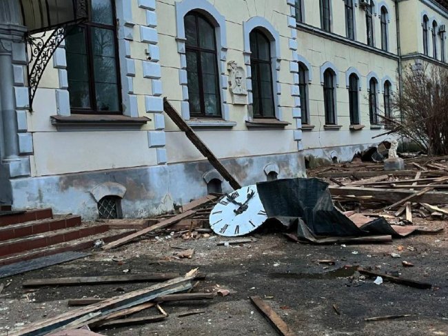 Цієї ночі Львів атакували 10 «шахедів». ФОТО