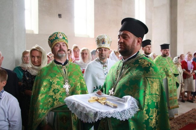 Владика Михаїл очолив святкову службу в луцькому храмі. ФОТО