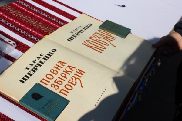 У Луцьку вшанували пам'ять Тараса Шевченка. ФОТО