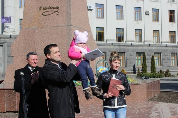 У Луцьку вшанували пам'ять Тараса Шевченка. ФОТО