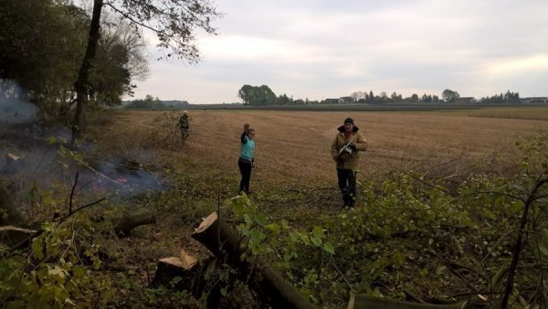 Волиняни повернулися з Польщі, де відновлювали українські цвинтарі
