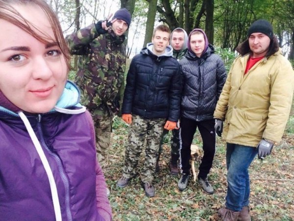 Волиняни повернулися з Польщі, де відновлювали українські цвинтарі