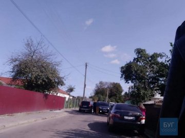 Аварія на Волині: водій в'їхав у припарковану автівку