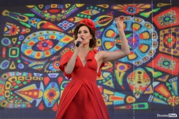 Лучан із Днем міста вітали ФлайzZzа, Мандри і Mad Heads