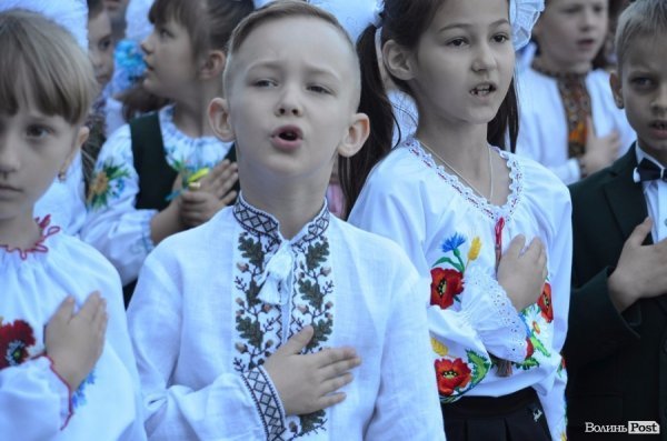 Останній дзвоник для випускників НВК №24 вже пролунав. ФОТО