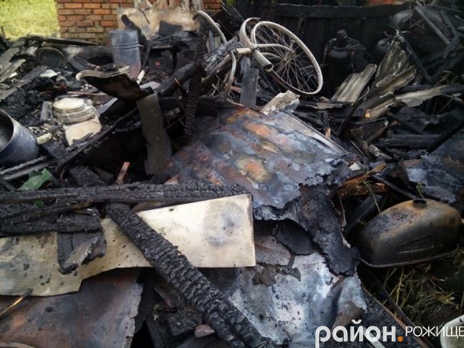 У Рожищі –  ще одна пожежа: власники споруди підозрюють підпал