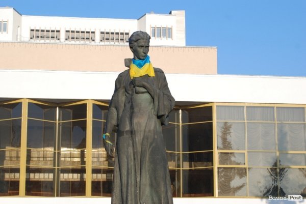 «Революційні» пам'ятники Луцька. ФОТО