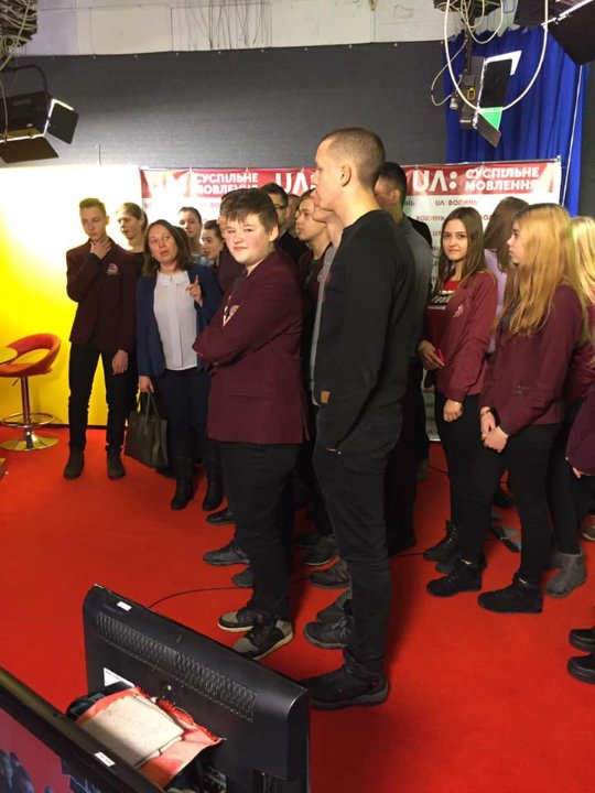 Луцьким школярам розповіли, як розпізнавати фейкові новини. ФОТО