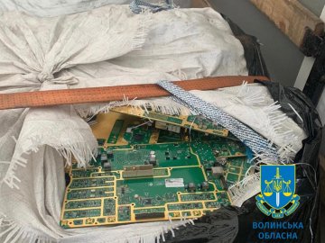 Арештовані на Волині вантажі з вмістом дорогоцінних металів на суму понад 16 мільйонів передали до АРМА. ФОТО