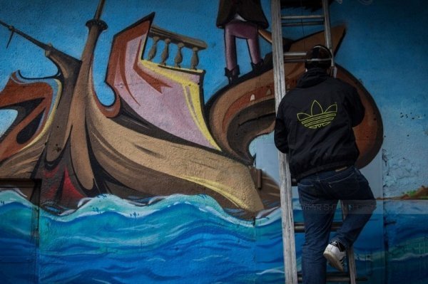 У самому центрі Луцька намалювали кота-пірата. ФОТО