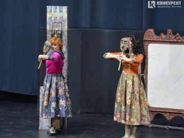 Театральна вистава та подарунки: у Луцьку влаштували свято дітям атовців