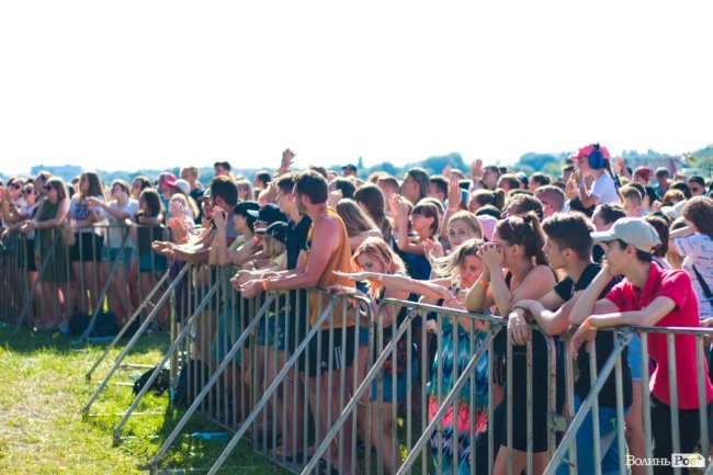 «Шикидим», лірика і вибуховий «O.Torvald»: перший день «Бандерштату». ФОТО