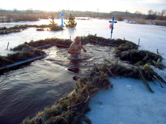 Показали, як святкували Водохреще у Старій Вижівці. ФОТО