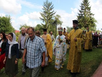 Митрополит Михаїл очолив богослужіння у волинському селі. ФОТО