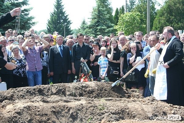 Воїнів-лучан поховали в Гаразджі. ФОТО