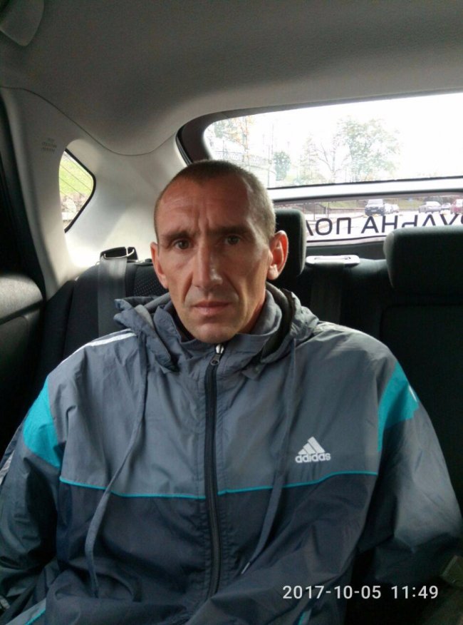 Севастополець розтрощив меморіал Небесної Сотні в Києві