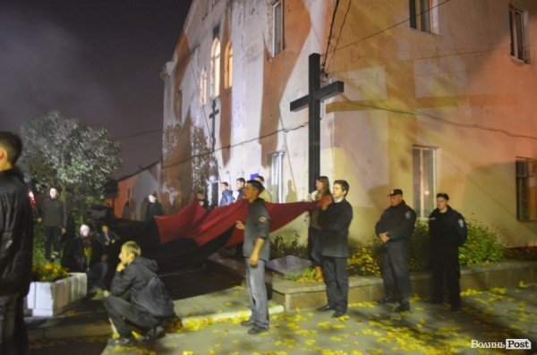 У Луцьку відбулася смолоскипна хода на честь річниці УПА. ФОТО. ВІДЕО