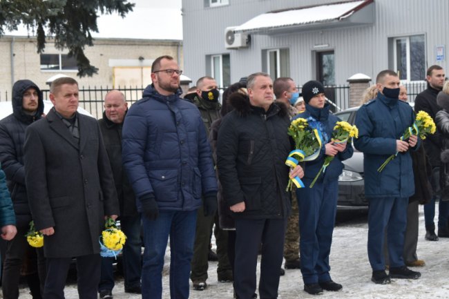 Лучани вшанували пам’ять Героїв Крут. ФОТО