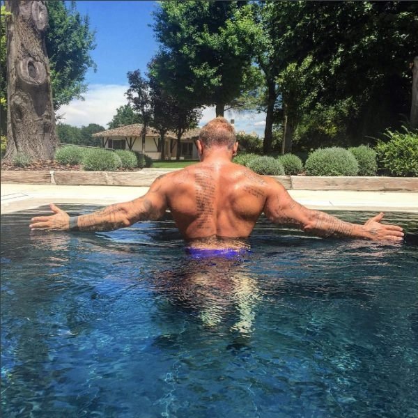 «Танцюючий мільйонер» розповів про себе українцям. ФОТО