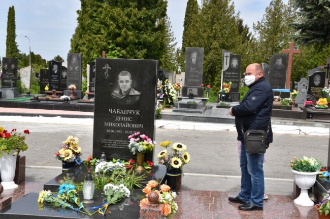 Лучани вшанували пам’ять військовослужбовців, які загинули на Сході України. ФОТО