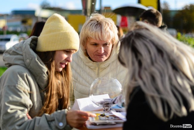 Яскраво, весело і смачно: на «Юпітері» відсвяткували День доброго сусіда. ФОТОРЕПОРТАЖ*
