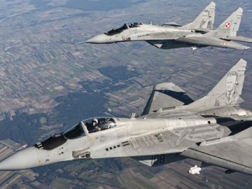 Прем’єр Польщі назвав термін передачі Україні МіГ-29