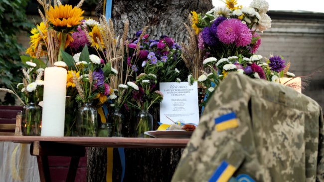 «Стіл пам'яті 2025»: волинські організації запрошують долучитися до національної акції, щоб вшанувати Героїв