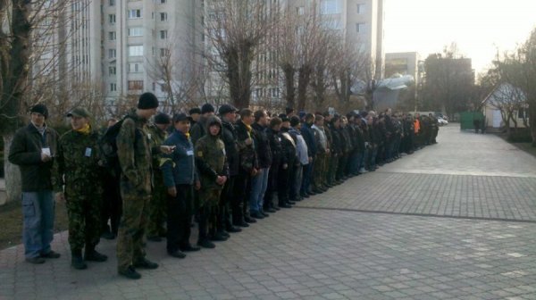 У Луцьку готуються до війни. ФОТО