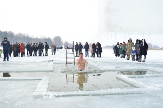 Як на Світязі Водохреще святкували. ФОТО 