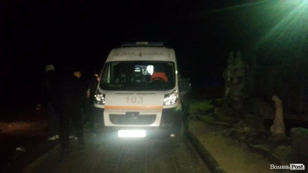 В Луцьку біля «будинку химер» рятували наркоманів. ОНОВЛЕНО. ДОПОВНЕНО. ФОТО