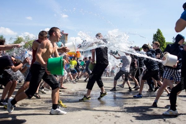 «Водяні маньяки»: як великодню забаву перетворили на хуліганство. ФОТО