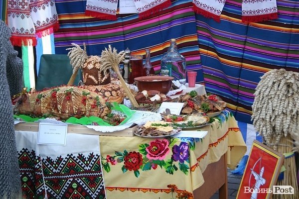 У центрі Луцька – ярмарок. ФОТО