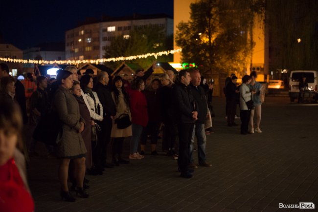 «Перша хвилина миру»: лучани вшанували полеглих воїнів. ФОТО