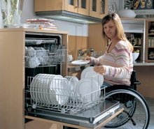 Жако радить меблі для людей з обмеженими можливостями. ФОТО*