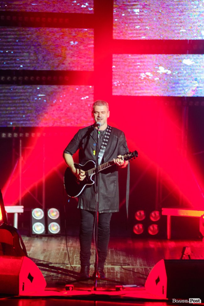У Луцьку з новим альбомом виступив Арсен Мірзоян. ФОТО