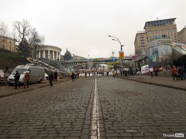 Майдан буденний. НОТАТКИ ОЧЕВИДЦЯ. ФОТО