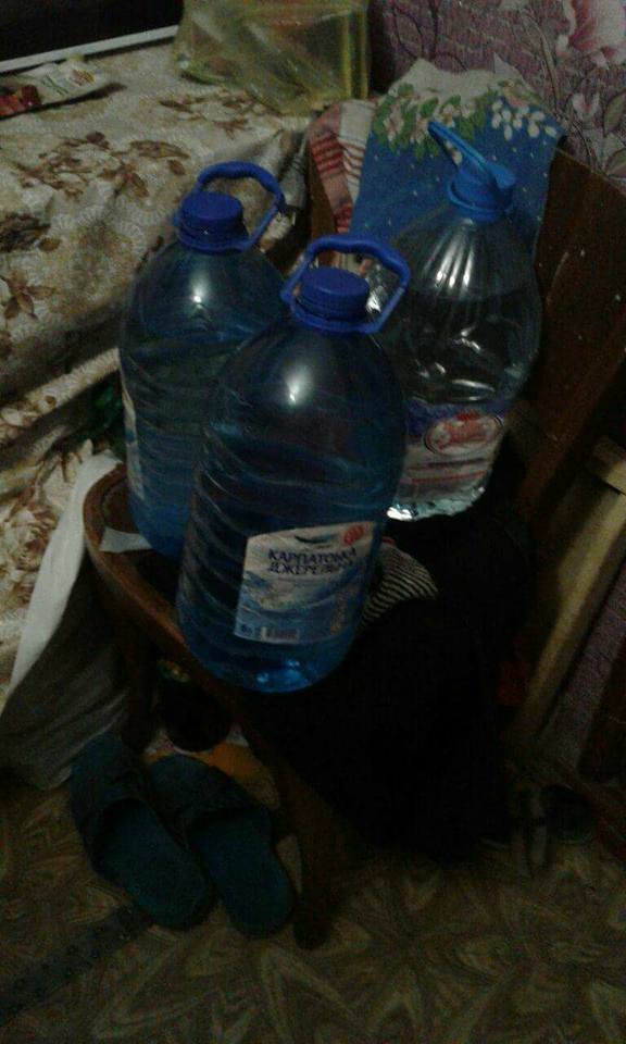 На Дубнівській у Луцьку вилучили велику кількість сурогату. ФОТО