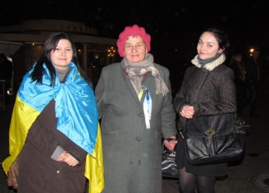 Міліція, візлі Діка бімба, - Одеса вітає Азарова з 66-річчям. ФОТО