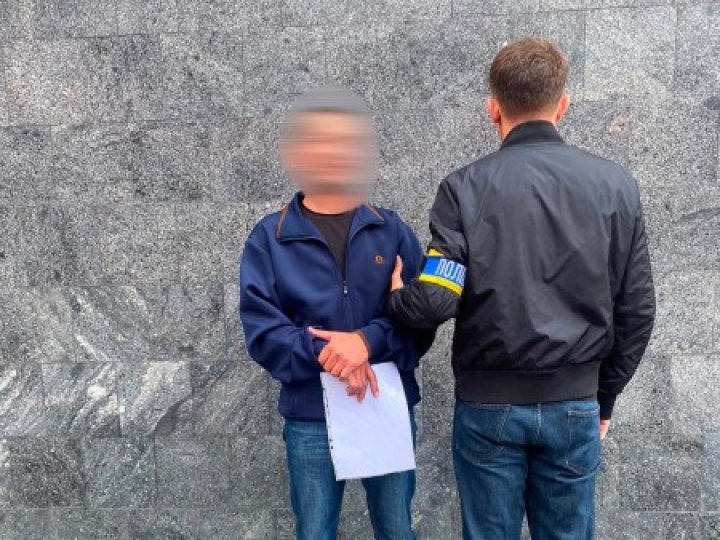Волинські поліцейські виявили іноземця, який незаконно проживав на території України