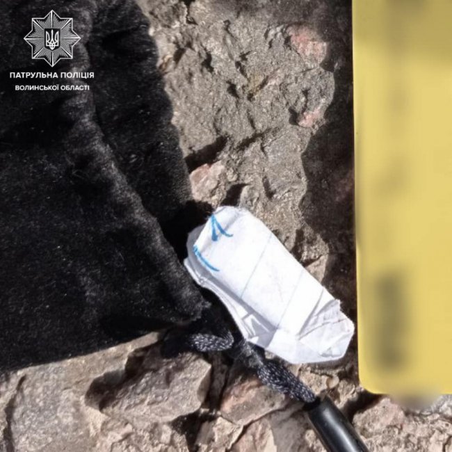 У Луцьку затримали двох людей з наркотиками. ФОТО