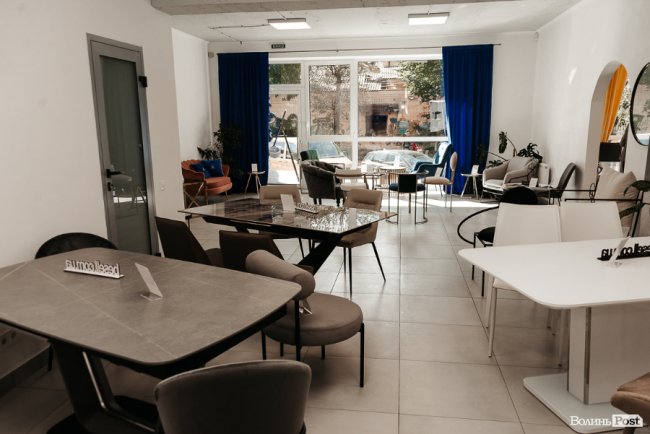 У Луцьку відкрили меблевий шоурум BESELL*