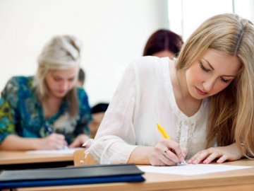 У МОН визначили дати проведення ЗНО-2022